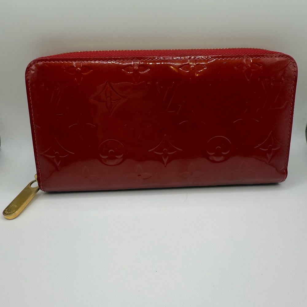 Monogram embossed LV Vernis zippy wallet CA5112
